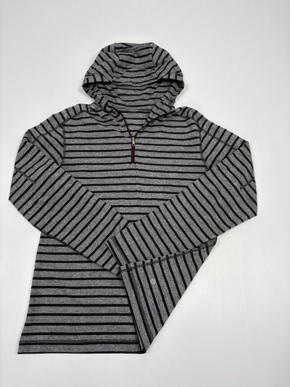 LULULEMON men's striped hoodie size medium